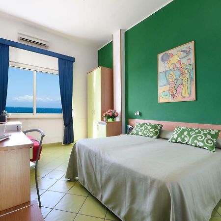 Отель Alta Marea Sorrento Масса-Лубренсе Экстерьер фото
