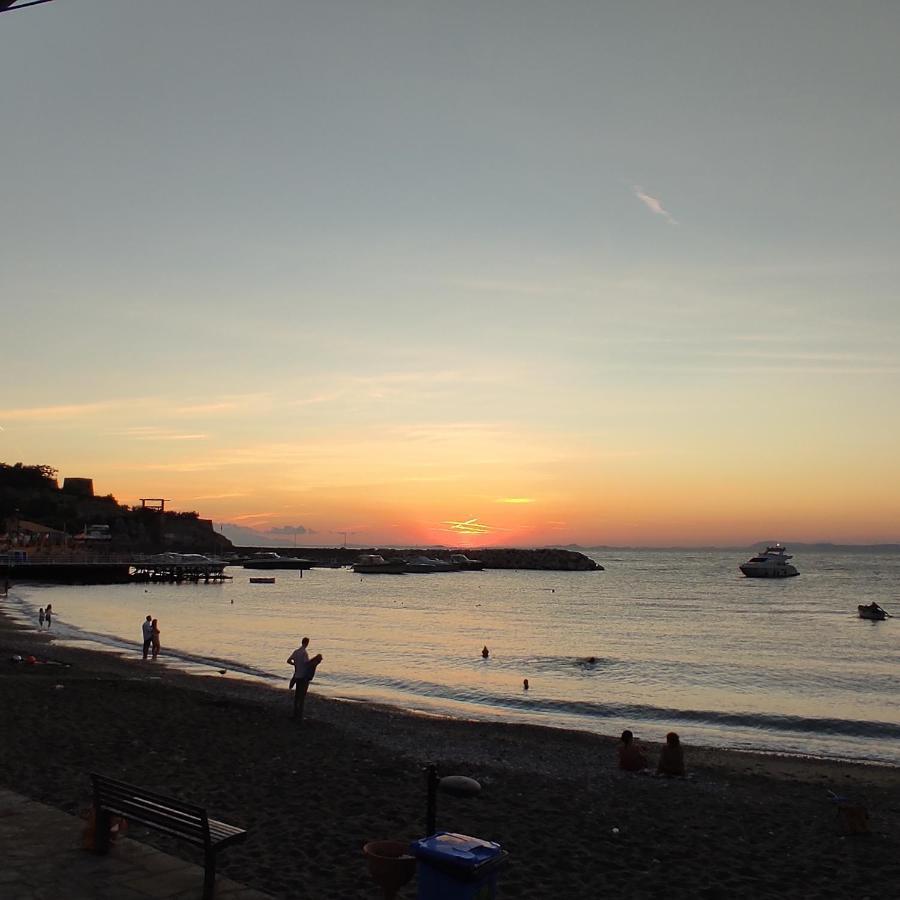 Отель Alta Marea Sorrento Масса-Лубренсе Экстерьер фото